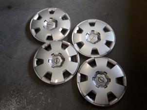 Begagnade Hjulskydd (reserv) Opel Astra H (L48) 1.6 16V Twinport Pris på förfrågan erbjuds av Autodemontage Joko B.V.