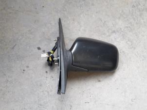 Usagé Rétroviseur extérieur gauche Toyota Yaris (P1) 1.0 16V VVT-i Prix sur demande proposé par Autodemontage Joko B.V.