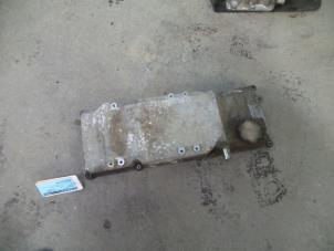 Gebruikte Kleppendeksel Mitsubishi Pajero Hardtop (V6/7) 3.2 DI-D 16V Long Prijs op aanvraag aangeboden door Autodemontage Joko B.V.