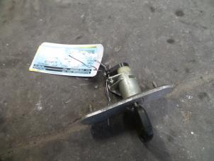 Begagnade Låscylinder bak Ford Focus 1 Wagon 1.8 16V Pris på förfrågan erbjuds av Autodemontage Joko B.V.