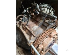 Gebruikte Draaiend Gedeelte motor Renault Clio III (BR/CR) 1.2 16V 75 Prijs op aanvraag aangeboden door Autodemontage Joko B.V.