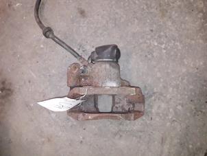 Begagnade Främre bromsok, vänster Citroen Xantia (X1/2) 1.8i X,SX,Harmonie,Sensation 16V Pris på förfrågan erbjuds av Autodemontage Joko B.V.