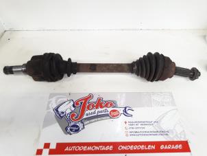 Gebruikte Aandrijfas links-voor Ford Mondeo III Wagon 1.8 16V Prijs op aanvraag aangeboden door Autodemontage Joko B.V.