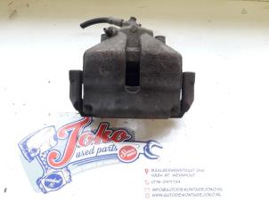 Begagnade Främre bromsok, höger Seat Leon (1P1) 1.4 TSI 16V Pris på förfrågan erbjuds av Autodemontage Joko B.V.