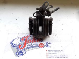 Begagnade Bakre bromsok, vänster Seat Leon (1P1) 1.4 TSI 16V Pris på förfrågan erbjuds av Autodemontage Joko B.V.