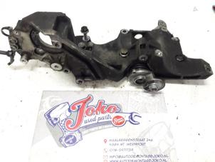 Gebruikte Dynamosteun boven Volkswagen Passat (3C2) 2.0 TDI 16V 140 Prijs op aanvraag aangeboden door Autodemontage Joko B.V.