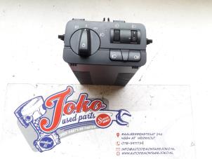 Gebruikte Licht Schakelaar BMW 3 serie (E46/4) 318i 16V Prijs op aanvraag aangeboden door Autodemontage Joko B.V.