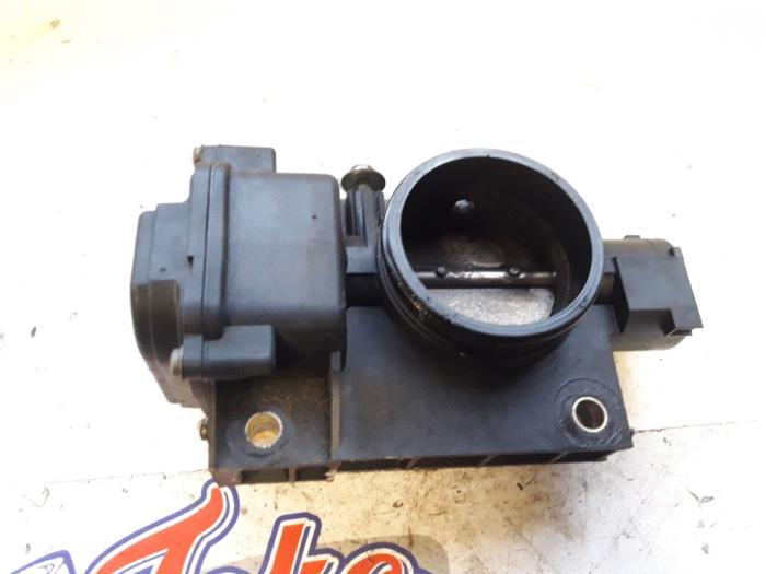 Spjällhus från en Renault Clio II (BB/CB) 1.4 16V 2001