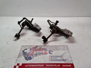 Begagnade Mekanism, växellåda Opel Calibra 2.0i Pris på förfrågan erbjuds av Autodemontage Joko B.V.