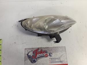 Begagnade Strålkastare, vänster Citroen Picasso Pris på förfrågan erbjuds av Autodemontage Joko B.V.