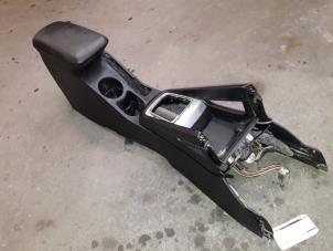 Begagnade Armstöd Kia Cee'd (EDB5) 1.6 CRDi 16V Pris på förfrågan erbjuds av Autodemontage Joko B.V.