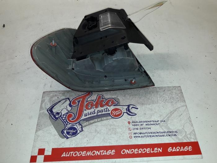 Baklykta, höger från en BMW 3 serie (E46/4) 318d 16V 2002