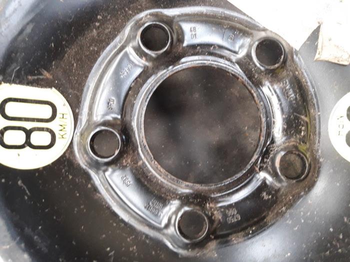 Reservhjul från en BMW 3 serie (E46/4) 318d 16V 2002