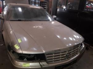 Begagnade Motorhuv Cadillac Seville (K-body) 4.6 STS/North Star V8 32V Pris på förfrågan erbjuds av Autodemontage Joko B.V.