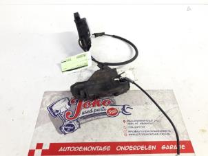 Gebruikte Deurslot Mechaniek 2Deurs rechts Citroen C4 Coupé (LA) 1.6 16V Prijs op aanvraag aangeboden door Autodemontage Joko B.V.