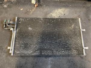 Begagnade Kondensor, luftkonditionering Ford Focus C-Max 1.6 16V Pris på förfrågan erbjuds av Autodemontage Joko B.V.