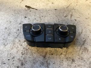 Używane Panel sterowania nagrzewnicy Opel Astra J (PC6/PD6/PE6/PF6) 1.6 CDTI 16V Cena na żądanie oferowane przez Autodemontage Joko B.V.