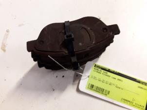 Begagnade Främre bromsbelägg Citroen Xsara Picasso (CH) 2.0 16V Pris på förfrågan erbjuds av Autodemontage Joko B.V.