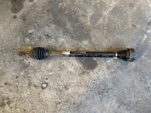 Begagnade Drivaxel, höger fram Seat Altea XL (5P5) 1.4 TSI 16V Pris på förfrågan erbjuds av Autodemontage Joko B.V.