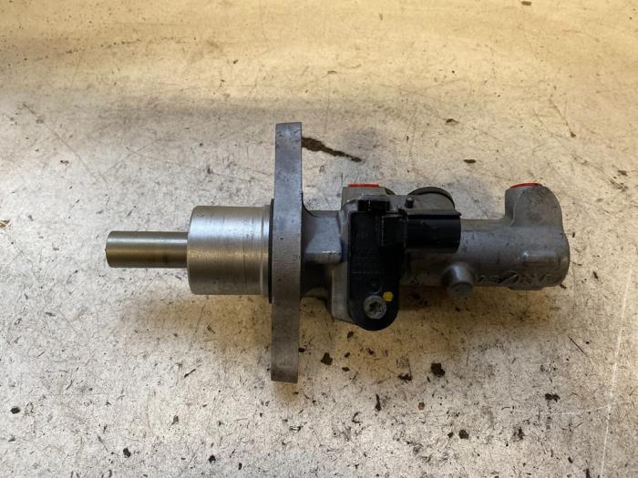 Huvudcylinder från en Seat Altea XL (5P5) 1.4 TSI 16V 2009