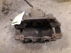 Gebruikte Remklauw (Tang) links-voor Volkswagen Golf IV (1J1) 2.3 V5 GTI Prijs op aanvraag aangeboden door Autodemontage Joko B.V.