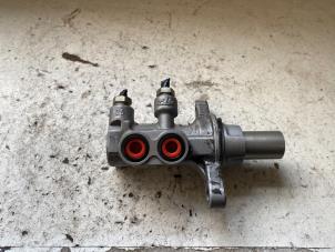 Begagnade Huvudcylinder Ford Focus 3 1.6 Ti-VCT 16V 125 Pris på förfrågan erbjuds av Autodemontage Joko B.V.