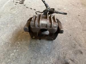 Begagnade Bakre bromsok, vänster Skoda Octavia Combi (1Z5) 1.6 MPI Pris på förfrågan erbjuds av Autodemontage Joko B.V.