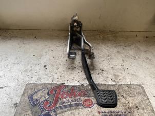 Używane Pedal hamulca Toyota Yaris II (P9) 1.0 12V VVT-i Cena na żądanie oferowane przez Autodemontage Joko B.V.