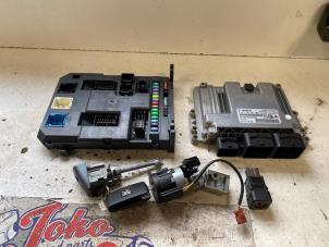 Gebruikte Computer Motormanagement Peugeot 207/207+ (WA/WC/WM) 1.6 16V VTRi Prijs op aanvraag aangeboden door Autodemontage Joko B.V.