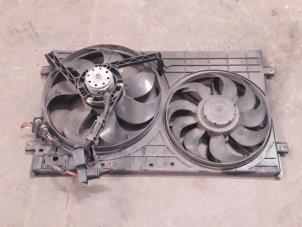 Begagnade Kylfläkt Volkswagen Golf IV (1J1) 1.6 FSI 16V Pris på förfrågan erbjuds av Autodemontage Joko B.V.