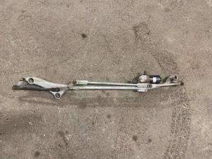 Begagnade Torkarmekanism Mercedes B (W245) 2.0 B-180 CDI 16V Pris på förfrågan erbjuds av Autodemontage Joko B.V.