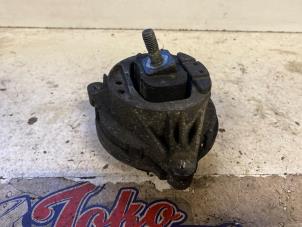Begagnade Motorfäste BMW 1 serie (F20) 118d 2.0 16V Pris på förfrågan erbjuds av Autodemontage Joko B.V.