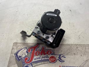 Begagnade ABS-pump BMW 1 serie (F20) 118d 2.0 16V Pris på förfrågan erbjuds av Autodemontage Joko B.V.