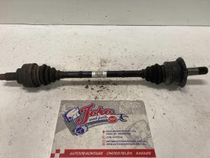 Begagnade Drivaxel, vänster bak BMW 1 serie (F20) 118d 2.0 16V Pris på förfrågan erbjuds av Autodemontage Joko B.V.