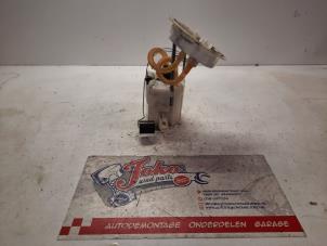 Begagnade Elektrisk bränslepump BMW 1 serie (F20) 118d 2.0 16V Pris på förfrågan erbjuds av Autodemontage Joko B.V.