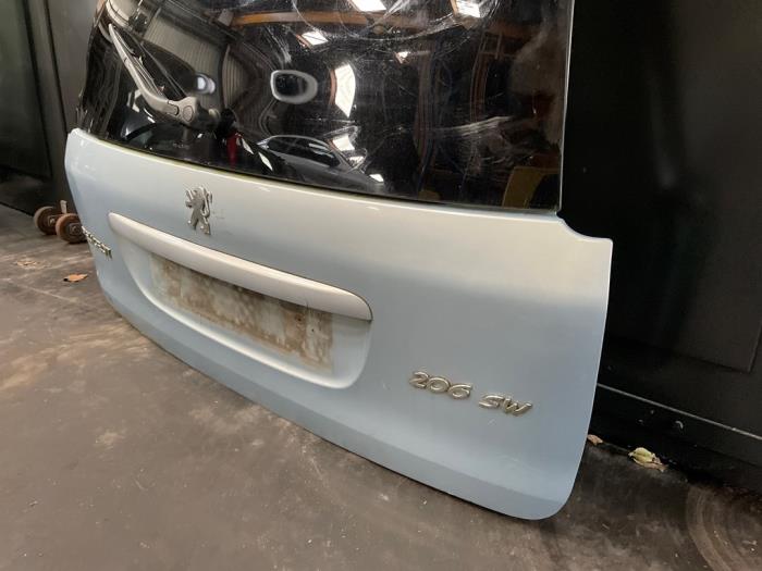 Baklucka från en Peugeot 206 SW (2E/K) 1.6 16V 2003