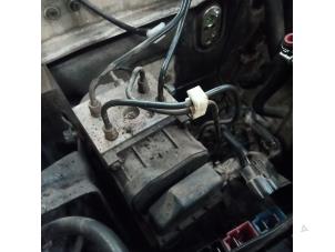 Begagnade ABS-pump Nissan Patrol GR (Y61) 3.0 GR Di Turbo 16V Pris på förfrågan erbjuds av Autodemontage Joko B.V.