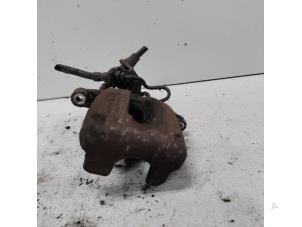 Begagnade Bakre bromsok, höger Volkswagen Jetta III (1K2) 1.6 Pris på förfrågan erbjuds av Autodemontage Joko B.V.