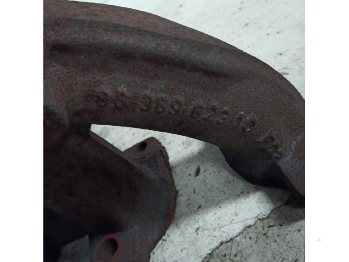 Avgasgrenrör från en Citroën C2 (JM) 1.1 2004