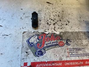 Begagnade Brytare, eldrivna fönster Daihatsu Terios (J2) 1.5 16V DVVT 4x2 Euro 4 Pris på förfrågan erbjuds av Autodemontage Joko B.V.