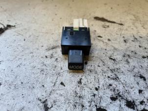 Begagnade Brytare (diverse) Daihatsu Terios (J2) 1.5 16V DVVT 4x2 Euro 4 Pris på förfrågan erbjuds av Autodemontage Joko B.V.