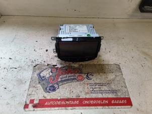 Begagnade Radio Chevrolet Aveo (300) 1.2 16V Pris på förfrågan erbjuds av Autodemontage Joko B.V.