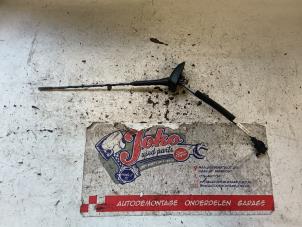 Begagnade Antenn Chevrolet Aveo (300) 1.2 16V Pris på förfrågan erbjuds av Autodemontage Joko B.V.