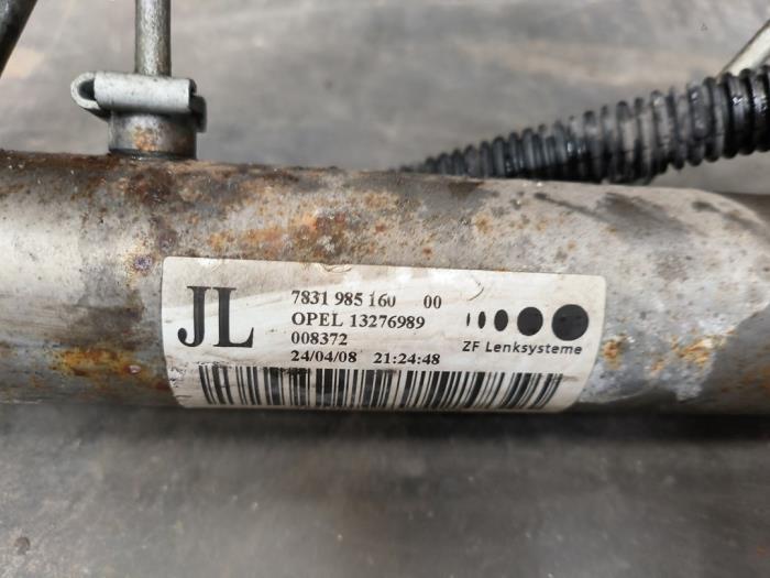 Servostyrningsbox från en Opel Zafira (M75) 2.2 16V Direct Ecotec 2008