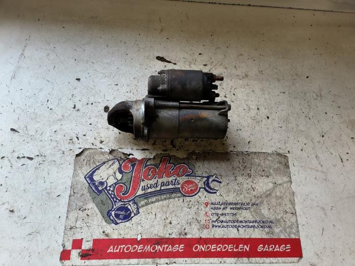 Startmotor från en Opel Zafira (M75) 2.2 16V Direct Ecotec 2008