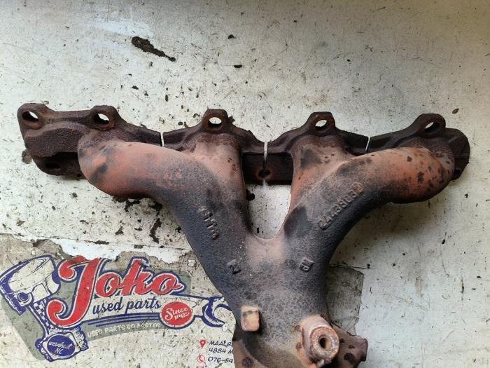 Avgasgrenrör från en Opel Zafira (M75) 2.2 16V Direct Ecotec 2008