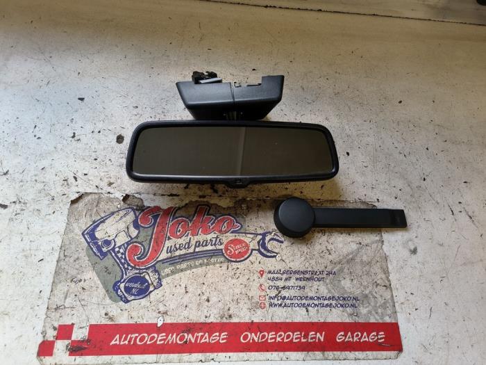 Backspegel från en Opel Zafira (M75) 2.2 16V Direct Ecotec 2008