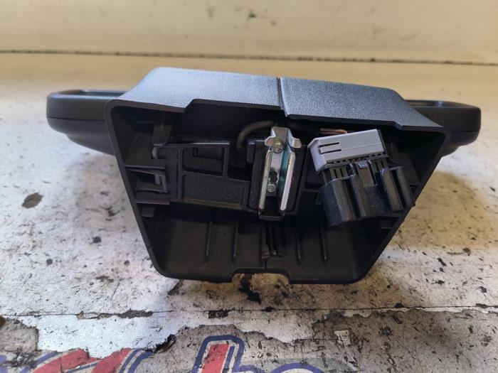 Backspegel från en Opel Zafira (M75) 2.2 16V Direct Ecotec 2008