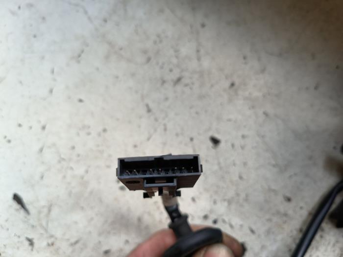 Skärmspegel, vänster från en Opel Zafira (M75) 2.2 16V Direct Ecotec 2008