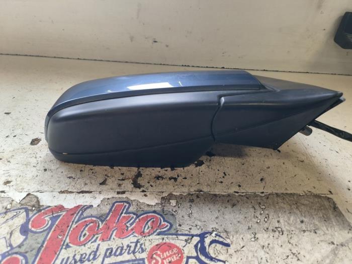 Skärmspegel, höger från en Opel Zafira (M75) 2.2 16V Direct Ecotec 2008